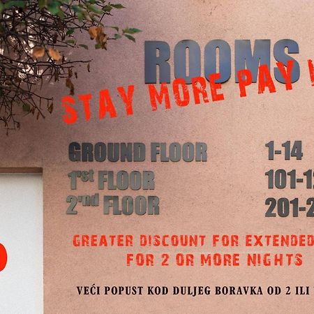 Apartemen 1000 m² dengan 21 kamar tidur dan 21 kamar mandi pribadi di Tresnjevka Zagreb Bagian luar foto