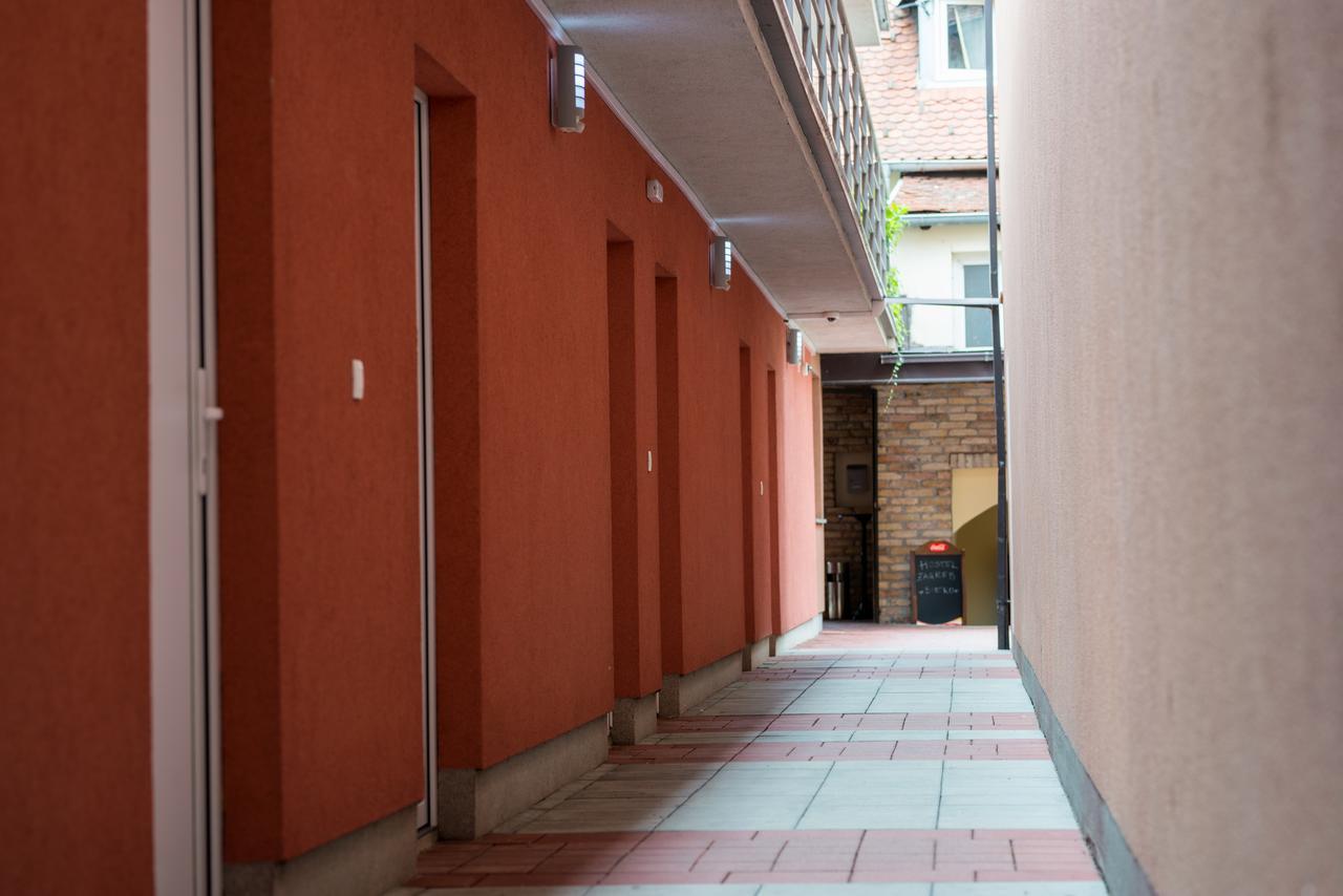 Apartemen 1000 m² dengan 21 kamar tidur dan 21 kamar mandi pribadi di Tresnjevka Zagreb Bagian luar foto