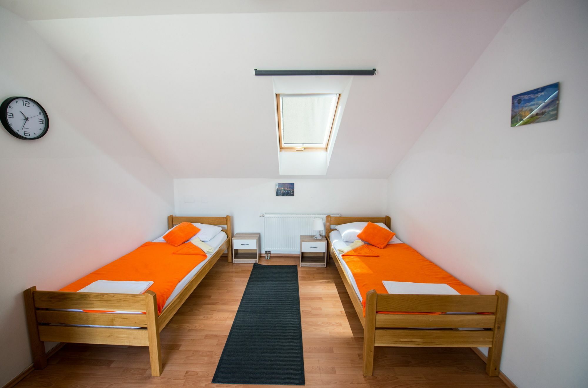 Apartemen 1000 m² dengan 21 kamar tidur dan 21 kamar mandi pribadi di Tresnjevka Zagreb Bagian luar foto